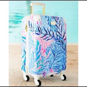 Lilly Pulitzer Rolling Suitcase Kaleidoscope Coral